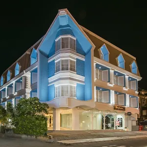 Отель Yan's House